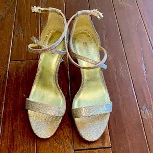 Stunning Gold sparkle strappy high heels by Michael Kors like new
